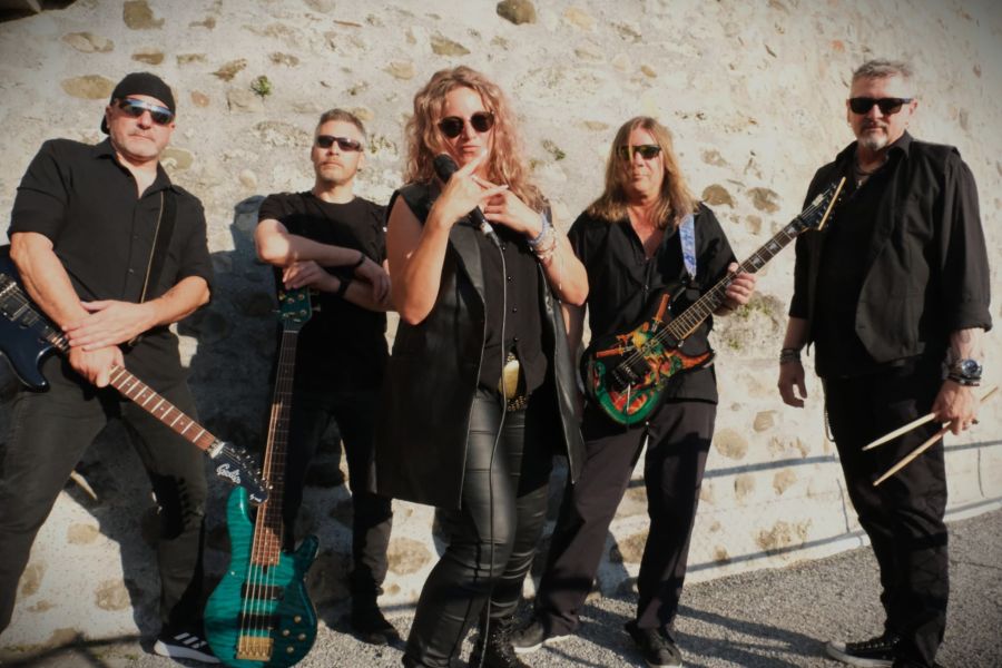 FOTOSHOOTING April 2025